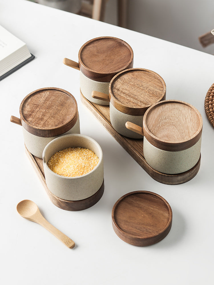 Kitchen Seasoning Pot Ceramic Three Piece Suit Simple Salt Pot Acacia Wood Tray With Cover