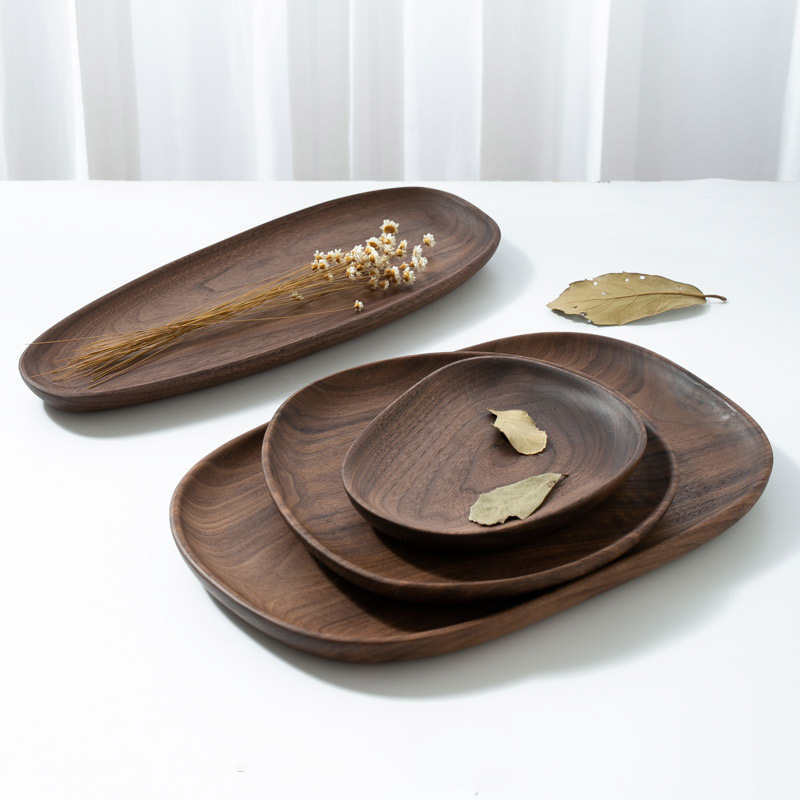 Walnut wood plate